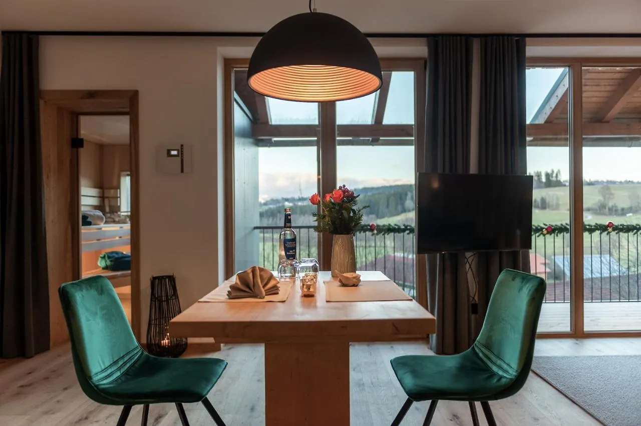 Forstgut Luxuschalets Regen Ferienhaus