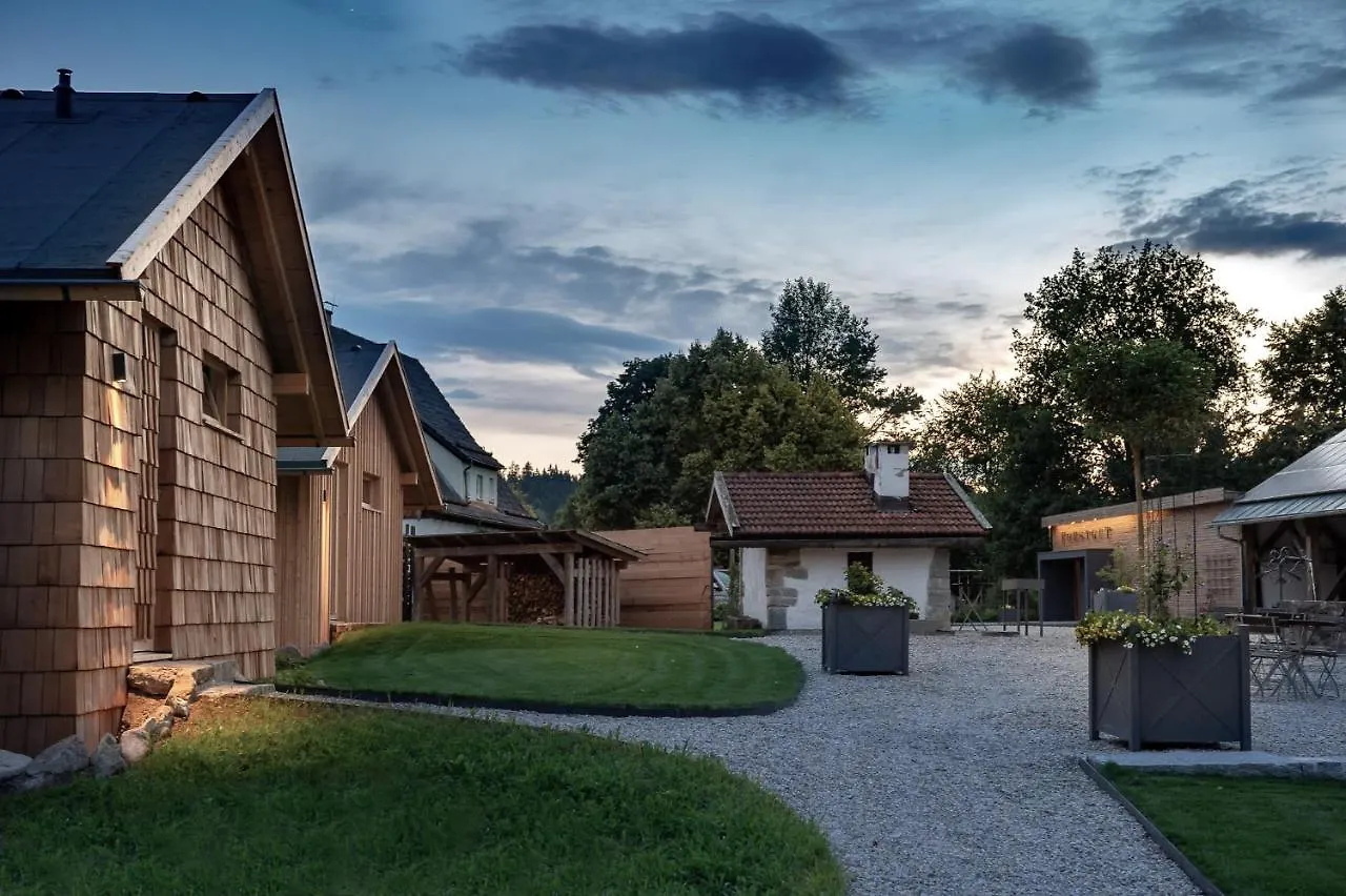 Ferienhaus Forstgut Luxuschalets Regen
